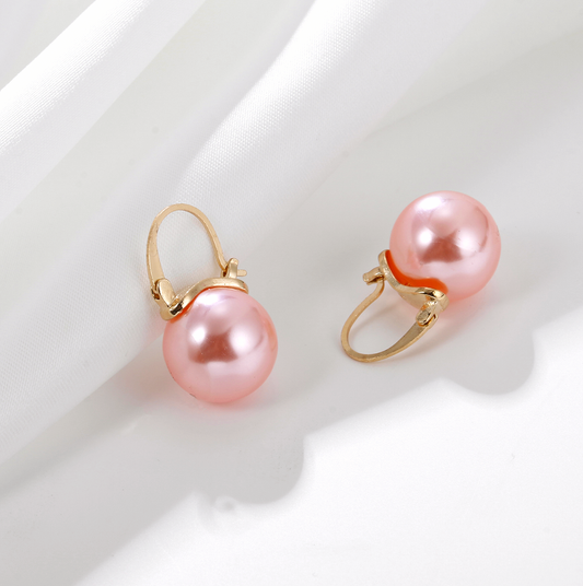 Peachy Pink Pearls that whisper timeless elegance