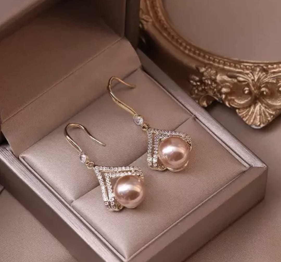 A touch of chic pearl Earrings