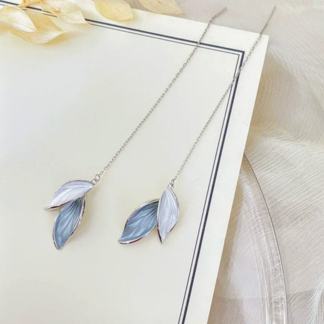 Leaf me alone Earrings