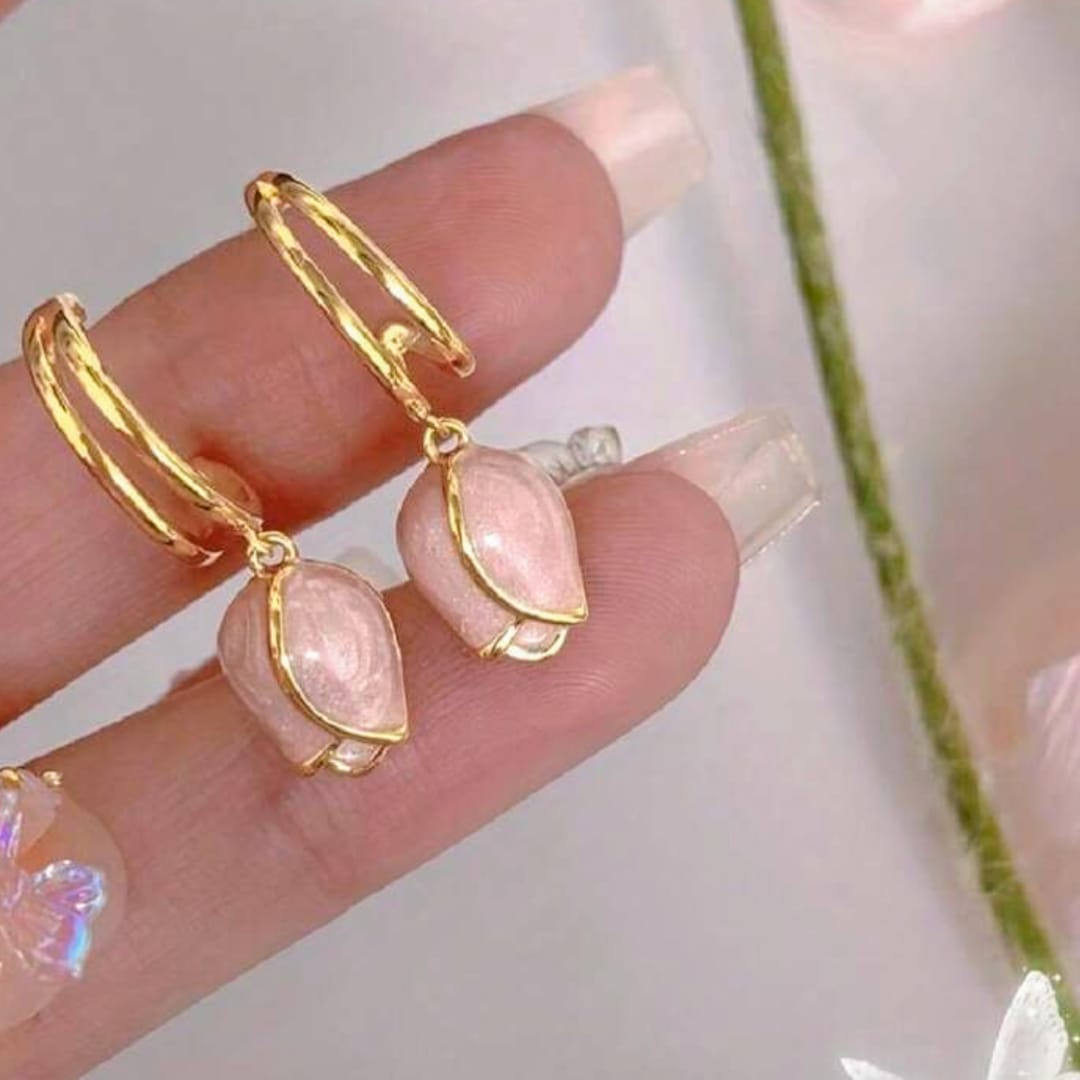 Stylish Pink Tulip Earrings