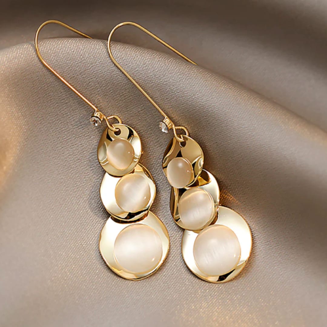 A touch of Chic Pearl long chain Earrings