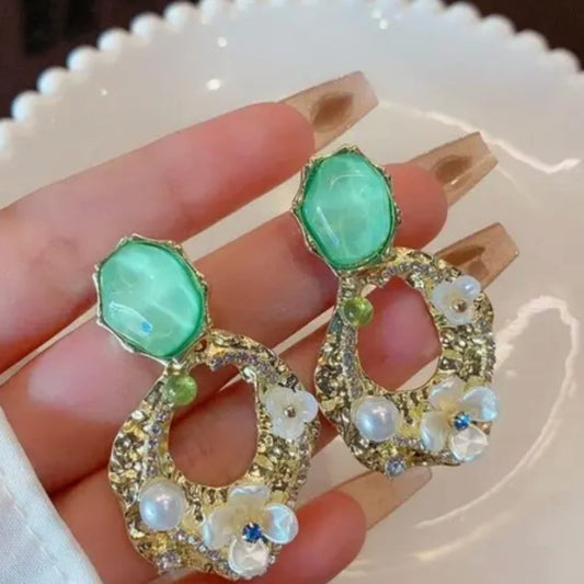 Fresh Flirty Green Earrings